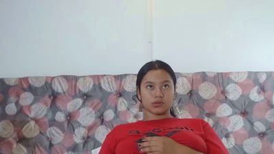 NoiraVale live cam on Cam4