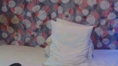 NoiraVale live cam on Cam4