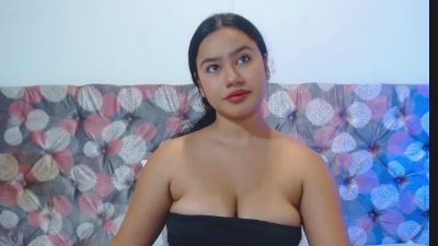 NoiraVale live cam on Cam4