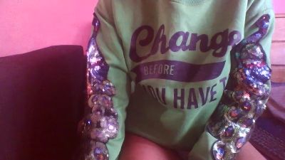 Nomena22 live cam on Cam4