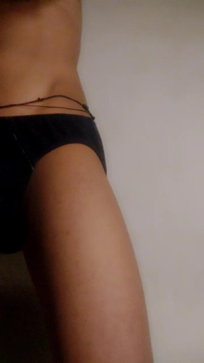 Nomi270 live cam on Cam4