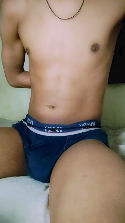 Nomi270 live cam on Cam4