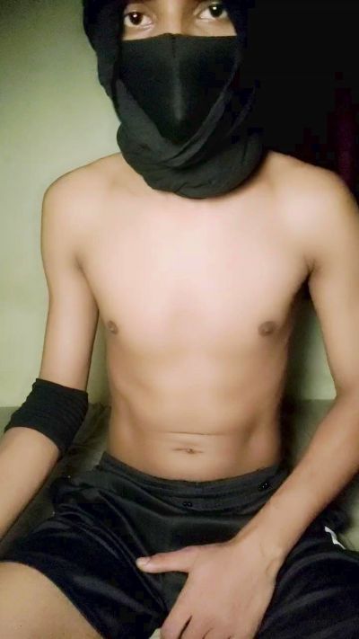 Nomi270 live cam on Cam4