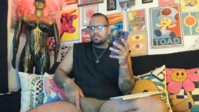 Nomisnauj live cam on Cam4