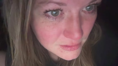 Nomzies live cam on Cam4