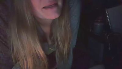 Nomzies live cam on Cam4