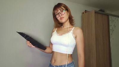NonaGividen live cam on Cam4