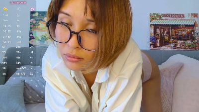 NonaGividen live cam on Cam4