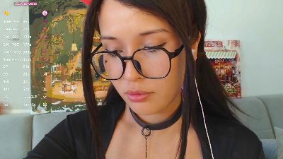 NonaGividen live cam on Cam4