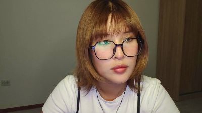 NonaGividen live cam on Cam4
