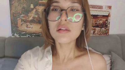 NonaGividen live cam on Cam4