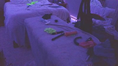 Noneyabizz live cam on Cam4