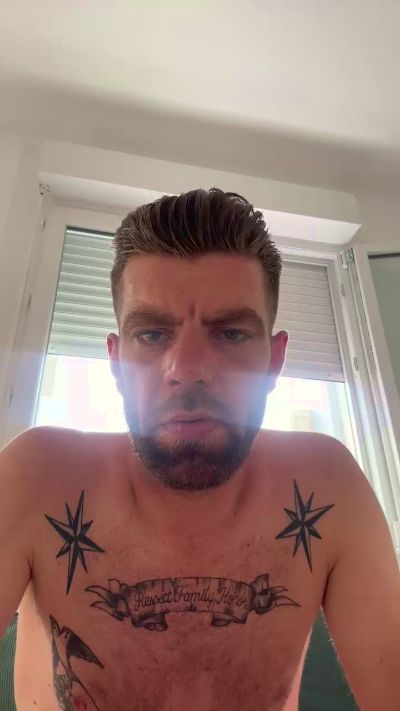 Nonobsq live cam on Cam4