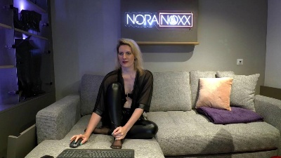 NoraNoxx live cam on Cam4