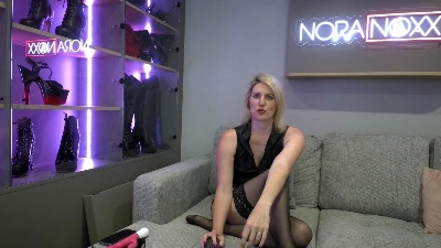 NoraNoxx live cam on Cam4