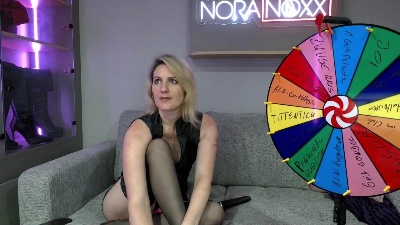 NoraNoxx live cam on Cam4
