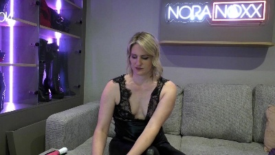 NoraNoxx live cam on Cam4