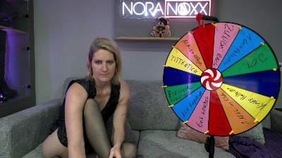 NoraNoxx live cam on Cam4