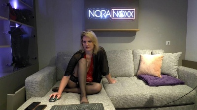 NoraNoxx live cam on Cam4