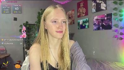 NoraVeylan live cam on Cam4