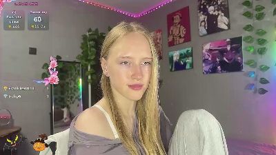 NoraVeylan live cam on Cam4