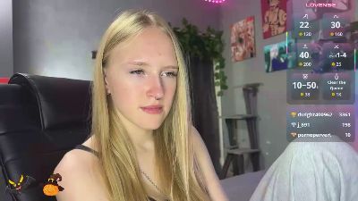 NoraVeylan live cam on Cam4