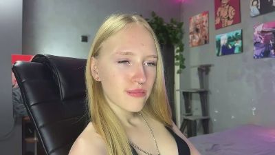 NoraVeylan live cam on Cam4