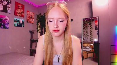 NoraVeylan live cam on Cam4