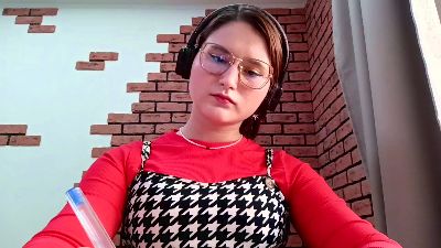 NorahGlacken live cam on Cam4