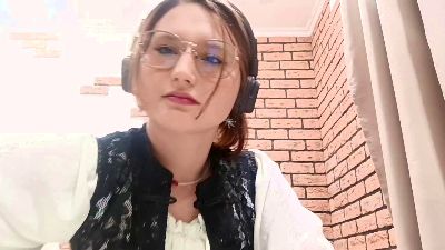 NorahGlacken live cam on Cam4