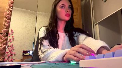 NoreneSimokat live cam on Cam4