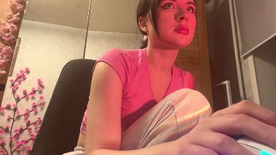 NoreneSimokat live cam on Cam4
