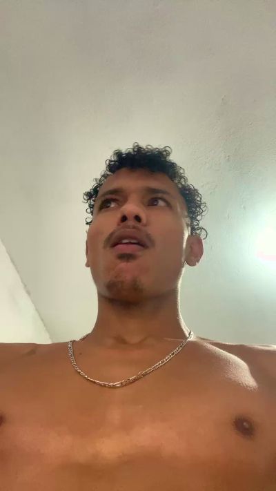 NossoSegredoo live cam on Cam4