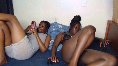 Nova_mila live cam on Cam4