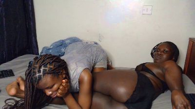 Nova_mila live cam on Cam4