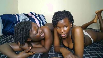 Nova_mila live cam on Cam4