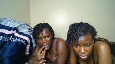 Nova_mila live cam on Cam4