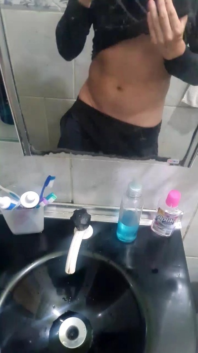 Novin_021h live cam on Cam4