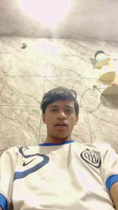 Novinedu live cam on Cam4