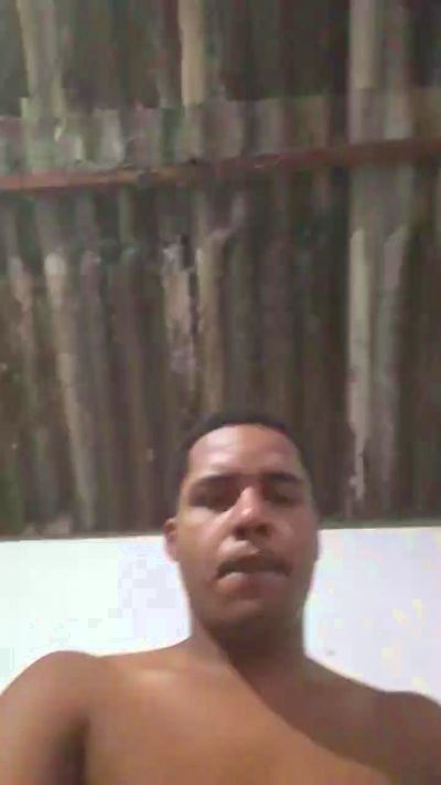 Novinh1m live cam on Cam4