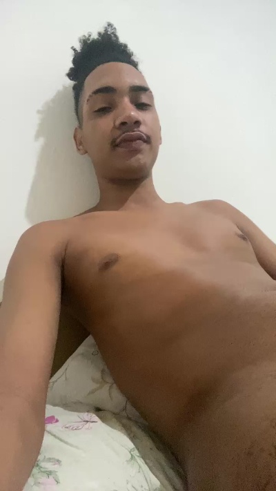 Novinhomineir live cam on Cam4