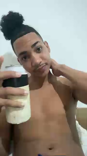 Novinhomineir live cam on Cam4
