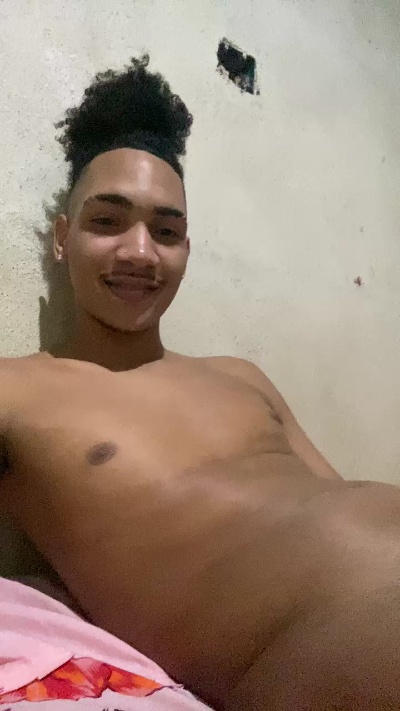 Novinhomineir live cam on Cam4