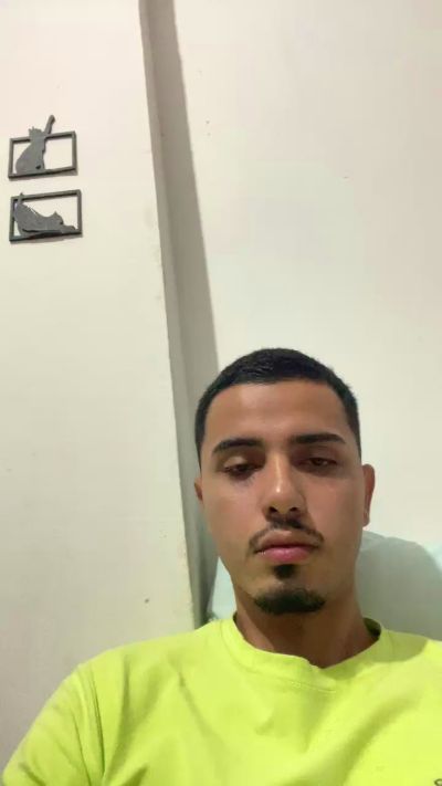 Novinhooooo01 live cam on Cam4