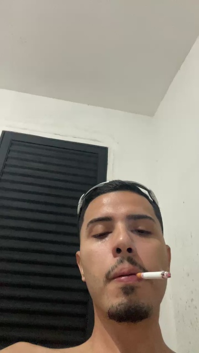 Novinhooooo01 live cam on Cam4