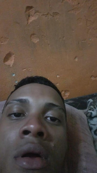 Novinhosacana18 live cam on Cam4