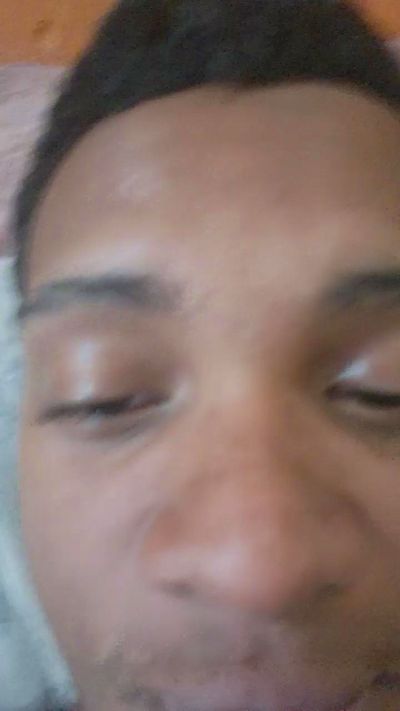 Novinhosacana18 live cam on Cam4