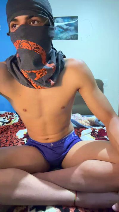 Novinhosafadoo live cam on Cam4