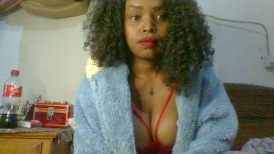 Nrina live cam on Cam4