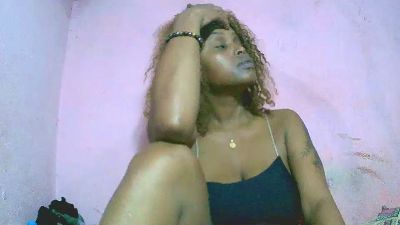Nrina live cam on Cam4